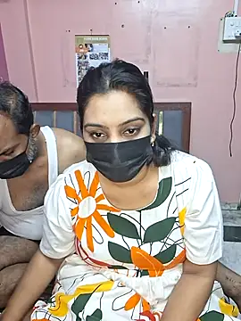 Snapshot of Hornyreshma chatting on June 2026 10:42:01 AM Hornyreshma online show from June 2026 10:42:01 AM