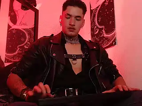 AlecBanne  online show from August 2026 09:06:01 PM