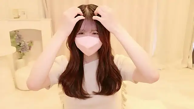 Yuinyaaa online show from June 2026 07:31:01 AM