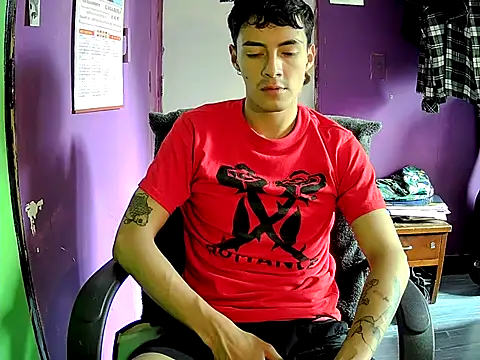 Snapshot of crisanto8 chatting on May 2026 09:13:01 PM crisanto8 online show from May 2026 09:13:01 PM