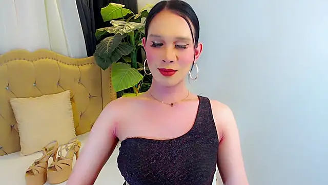 Snapshot of LexiLoreOnTop chatting on June 2026 08:19:01 AM LexiLoreOnTop online show from June 2026 08:19:01 AM