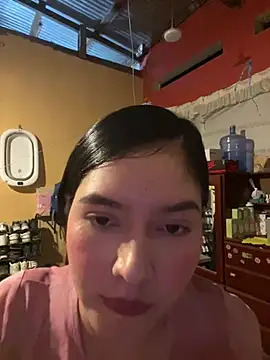 Snapshot of LuxuryCoupleX chatting on May 2026 04:42:01 AM LuxuryCoupleX online show from May 2026 04:42:01 AM