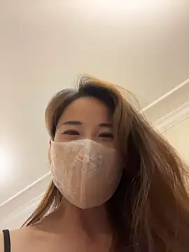 Snapshot of kiss_loo chatting on June 2026 12:15:02 PM kiss loo online show from June 2026 12:15:02 PM