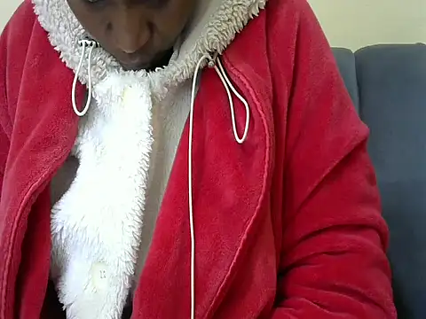 Snapshot of queen_l chatting on June 2026 03:55:01 AM queen l online show from June 2026 03:55:01 AM