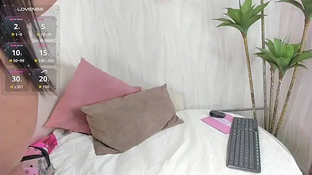 Snapshot of natalie_fox__ chatting on July 2026 11:38:01 AM natalie fox online show from July 2026 11:38:01 AM