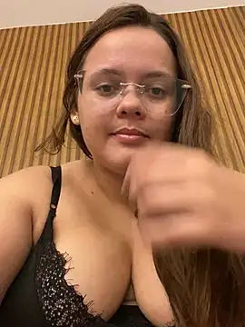 Snapshot of Laryssinha_69 chatting on July 2026 01:49:01 AM Laryssinha 69 online show from July 2026 01:49:01 AM