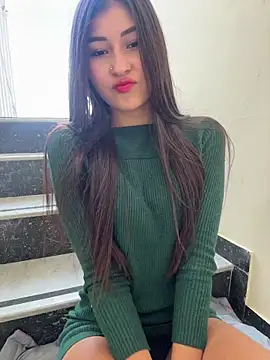Snapshot of Aylin-fire chatting on May 2026 06:48:01 PM Aylin-fire online show from May 2026 06:48:01 PM