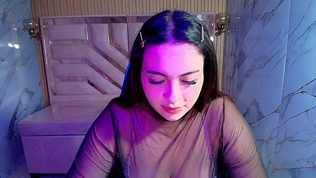 Snapshot of Kiara_Moon_r chatting on July 2026 06:47:02 AM Kiara Moon r online show from July 2026 06:47:02 AM