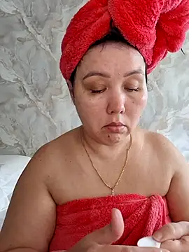 Snapshot of Love__beby chatting on July 2026 10:07:01 AM Love beby online show from July 2026 10:07:01 AM