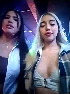 Snapshot of Red_LipsDuo chatting on June 2026 02:34:02 AM Red LipsDuo online show from June 2026 02:34:02 AM