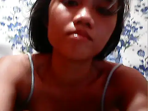 Snapshot of PINAY_SkinnyGirl123 chatting on May 2026 04:10:02 AM PINAY SkinnyGirl123 online show from May 2026 04:10:02 AM