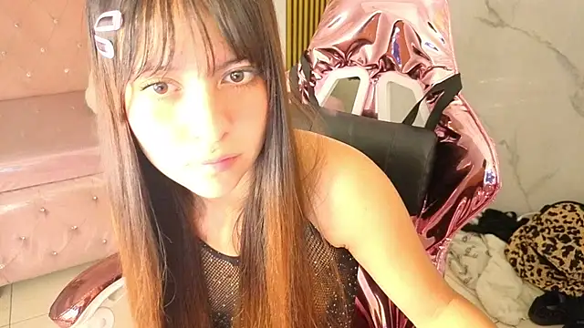 isabeau s online show from June 2026 01:31:01 PM