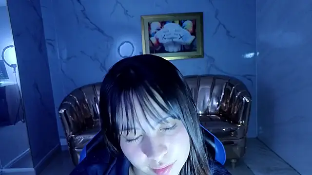 isabeau s online show from July 2026 01:31:01 PM