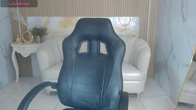 isabeau s online show from July 2026 02:05:02 PM