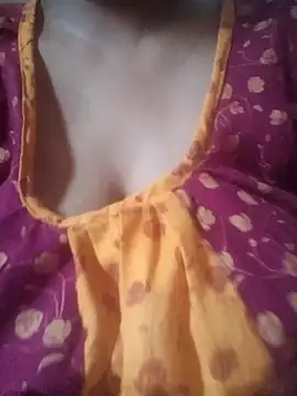 Snapshot of Desi_mona786 chatting on May 2026 02:07:02 AM Desi mona786 online show from May 2026 02:07:02 AM