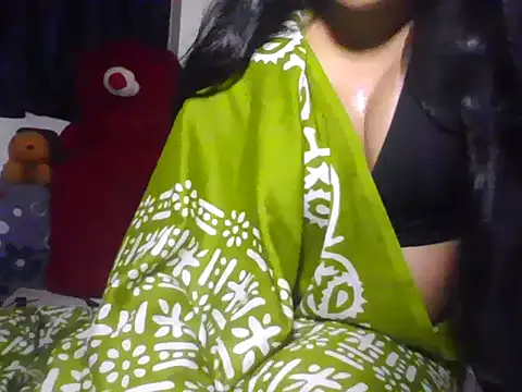 Snapshot of Aalya_B chatting on June 2026 04:31:01 PM Aalya B online show from June 2026 04:31:01 PM