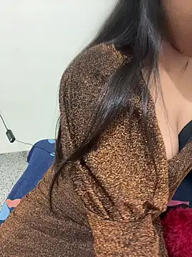 Snapshot of Aalya_B chatting on July 2026 09:17:02 PM Aalya B online show from July 2026 09:17:02 PM