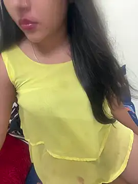Snapshot of Aalya_B chatting on July 2026 01:42:02 PM Aalya B online show from July 2026 01:42:02 PM