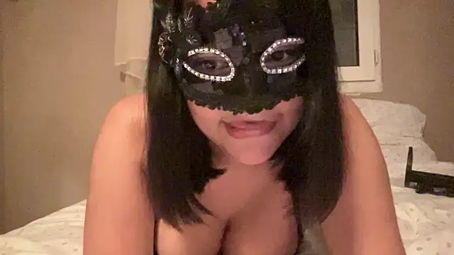 Snapshot of Mariah_off chatting on May 2026 08:06:01 PM Mariah off online show from May 2026 08:06:01 PM