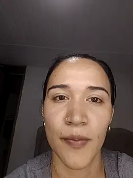 Snapshot of DaniRivers_ chatting on July 2026 07:24:01 PM DaniRivers online show from July 2026 07:24:01 PM