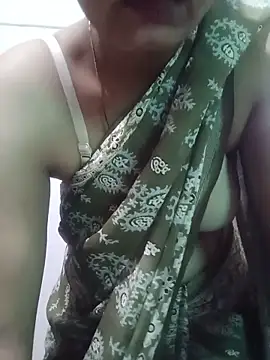 Snapshot of ShilpaSharma chatting on May 2026 04:53:01 AM ShilpaSharma online show from May 2026 04:53:01 AM