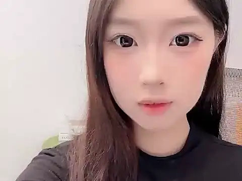 Snapshot of Yoyo33355 chatting on May 2026 03:24:02 AM Yoyo33355 online show from May 2026 03:24:02 AM