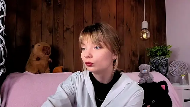 Snapshot of IvoryPesante chatting on June 2026 08:22:02 PM IvoryPesante online show from June 2026 08:22:02 PM