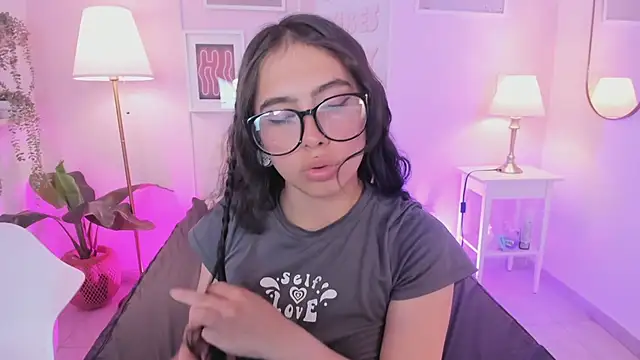 Snapshot of Kimdyy_ chatting on July 2026 07:16:01 PM Kimdyy online show from July 2026 07:16:01 PM