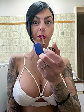 Snapshot of 1HelenRose chatting on June 2026 11:48:01 AM 1HelenRose online show from June 2026 11:48:01 AM