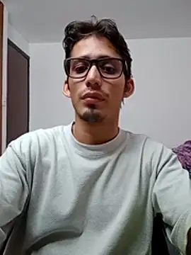 Snapshot of SrIncognito666 chatting on June 2026 05:08:01 PM SrIncognito666 online show from June 2026 05:08:01 PM