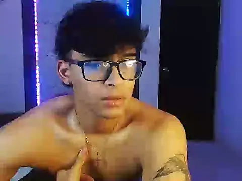 Mr yisuzz online show from May 2026 11:18:01 AM