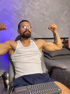 Snapshot of RoccoSaenz chatting on June 2026 07:48:01 PM RoccoSaenz online show from June 2026 07:48:01 PM