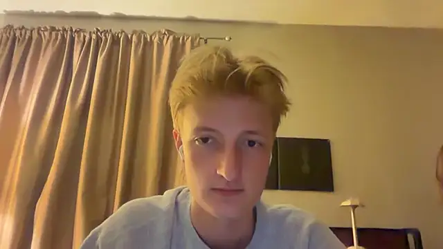Snapshot of CamBos07 chatting on June 2026 01:43:02 AM CamBos07 online show from June 2026 01:43:02 AM