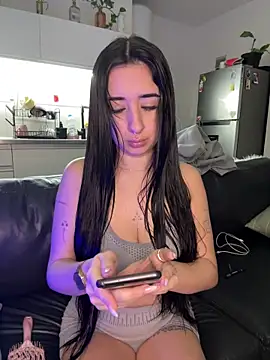 Belindapradez online show from May 2026 01:47:02 AM