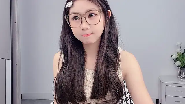 Snapshot of Rose_love69 chatting on June 2026 04:00:02 AM Rose love69 online show from June 2026 04:00:02 AM