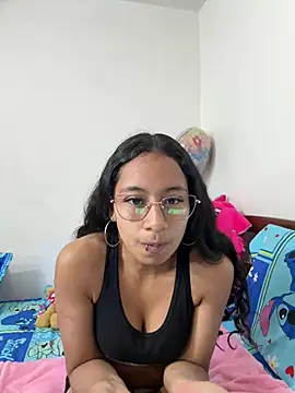 Snapshot of Violetlove_ chatting on July 2026 09:12:02 AM Violetlove online show from July 2026 09:12:02 AM