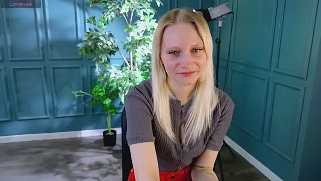 haleybooo online show from May 2026 06:11:02 AM