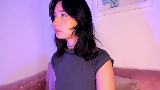 Snapshot of SophieMoneet chatting on July 2026 12:41:01 PM SophieMoneet online show from July 2026 12:41:01 PM