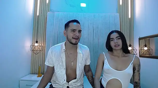 CarolinaySebas online show from July 2026 06:12:01 PM