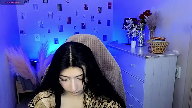 Snapshot of Vanessa_LimX chatting on June 2026 12:33:02 PM Vanessa LimX online show from June 2026 12:33:02 PM