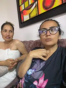 Snapshot of Greys_Mandahian chatting on May 2026 03:25:01 AM Greys Mandahian online show from May 2026 03:25:01 AM