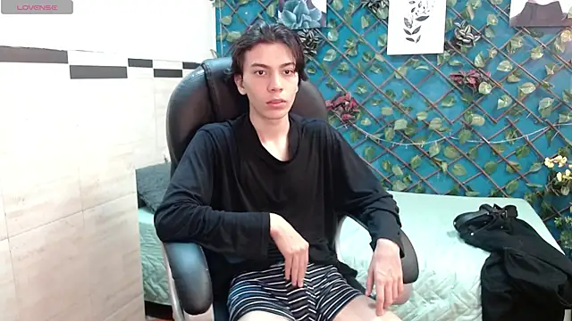 Julesx15 online show from May 2026 12:02:02 PM