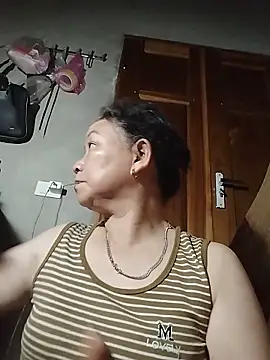 Snapshot of Orio-baby chatting on June 2026 01:02:02 PM Orio-baby online show from June 2026 01:02:02 PM