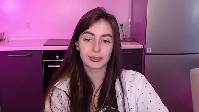 Snapshot of MuseMia chatting on June 2026 03:42:02 AM MuseMia online show from June 2026 03:42:02 AM