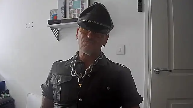 NottsLeather online show from June 2026 02:19:01 PM