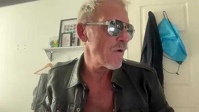 NottsLeather online show from July 2026 04:43:02 PM