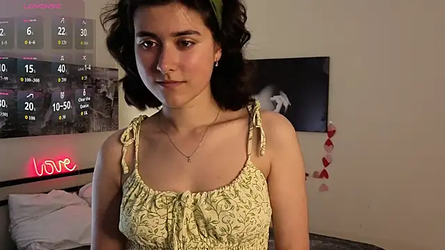 Snapshot of Barbara_Little chatting on June 2026 05:06:02 PM Barbara Little online show from June 2026 05:06:02 PM
