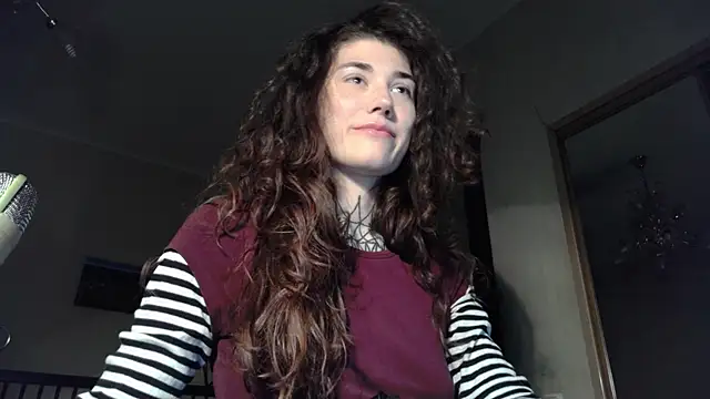 Ginger Curly online show from May 2026 06:38:02 PM