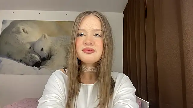 StefiMoon online show from May 2026 01:30:02 PM