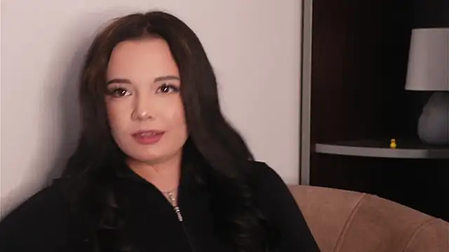 Snapshot of LoretaVanpatton chatting on May 2026 12:03:02 PM LoretaVanpatton online show from May 2026 12:03:02 PM